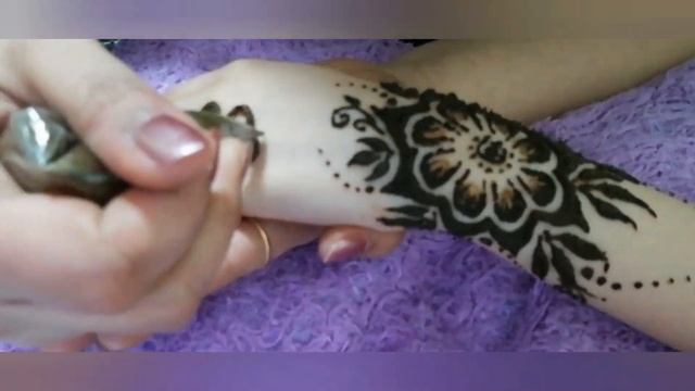 SPRING / MARCH FLOWERS TATTOO DESIGN // DAFFODIL/ NARCISSUS FLOWER SYMBOLS & MEANING //HENNA DESIGN смотреть онлайн