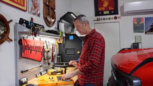 How to Fix a Flat Tire Using a Puncture Repair Kit смотреть онлайн