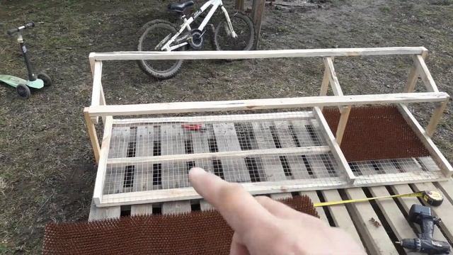 Как построить гнездо для кур с яйцесборником смотреть онлайн