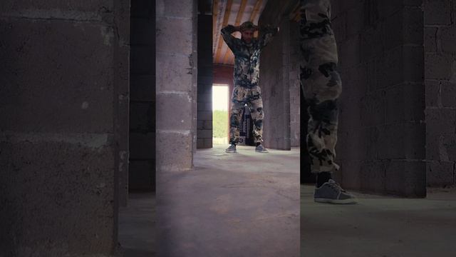 день 40
35 отжиманий 35 приседаний смотреть онлайн