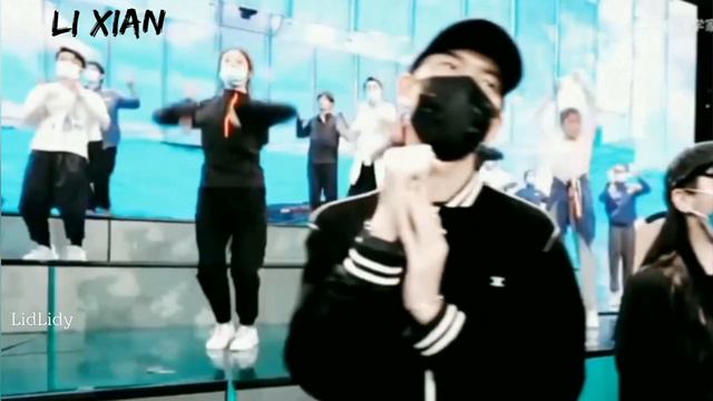 [On Stage] Dilraba Dilmurat X The '91 Line : Yixing, Yang Yang, Li Xian, Xiao Zhan