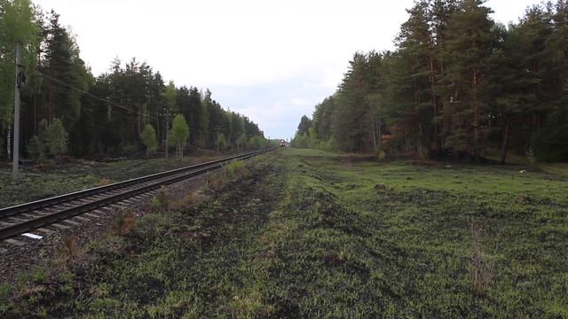 Тепловоз ТЭМ18ДМ-333 следует по перегону Черёха – Черская смотреть онлайн
