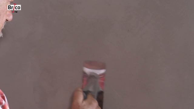 Appliquer du béton ciré sur un mur et un plan lavabo - Tuto bricolage avec Robert смотреть онлайн