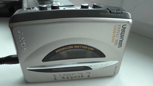 Кассетный плеер SONY WM-FX195 смотреть онлайн