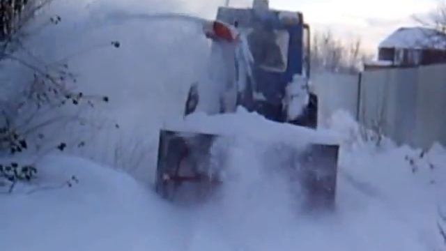 Шнекороторный снегоуборщик.Первый снег. смотреть онлайн