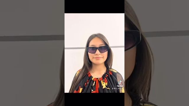 Тренд с очками? смотреть онлайн