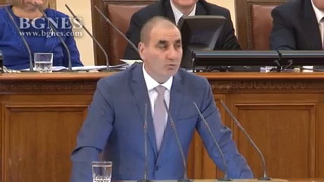 Цветанов към РБ: ГЕРБ не се нуждае от комплексиран партньор смотреть онлайн