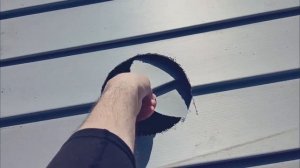 Чем вырезать отверстие (круглую дыру) в сайдинге