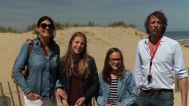 Strandbezoekers Noordwijk verbijsterd over plannen windmolens vlakbij kust смотреть онлайн
