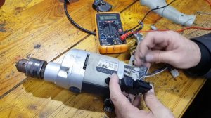 Ремонт дрели Интерскол ДУ-750ЭР - Замена выключателя ( кнопки ).