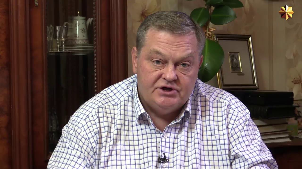 92. Кто ковал фашистский меч смотреть онлайн