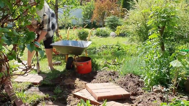 Работаю без перчаток, а руки как у пионерки. Простые бабушкины средства ухода за кожей рук смотреть онлайн