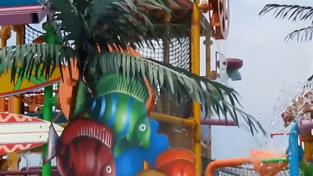 Аквапарк "Золотой пляж" смотреть онлайн