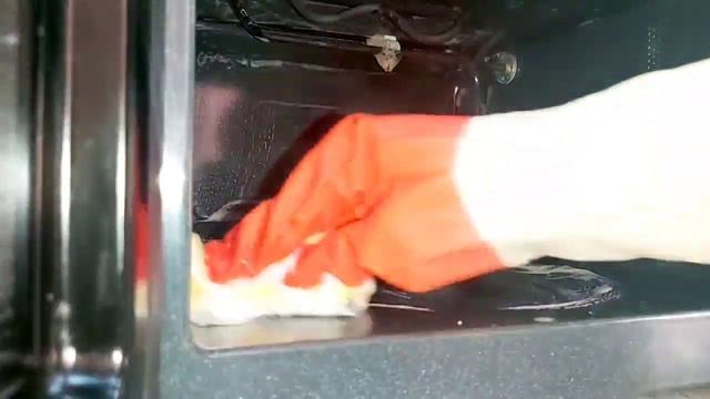 Ինչպես մաքրել կարծրացած յուղերը։КАК ОТМЫТЬ ОЧЕНЬ ГРЯЗНУЮ МИКРОВОЛНОВКУ от СТАРОГО ЖИРА смотреть онлайн