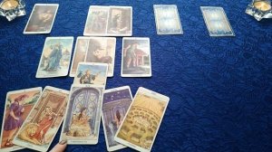 ОНЛАЙН-ГАДАНИЕ НА КАРТАХ ТАРО:  АНАЛИЗ СИТУАЦИИ НА РАБОТЕ. СТОИТ ЛИ МНЕ МЕНЯТЬ РАБОТУ ?