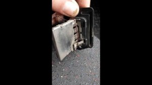 Не работает вентилятор печки на 1 2 3 положении Хендай Акцент. Ремонт реостата мотора печки.