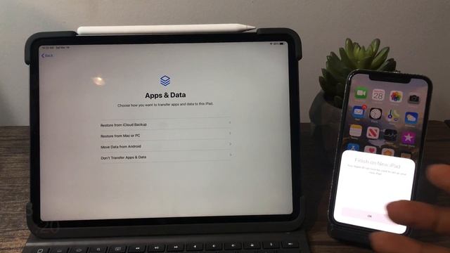 Transfer iPhone To iPad Using Quick Start iOS 13 смотреть онлайн