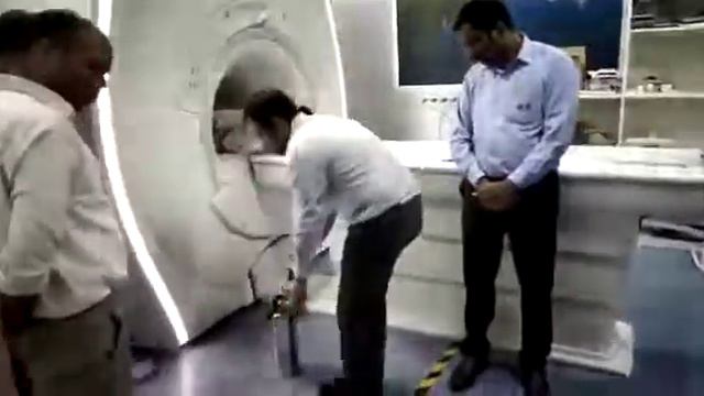 MRI FIRE EXTINGUISHR 3 смотреть онлайн