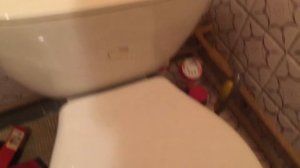 Крышка унитаза на магните