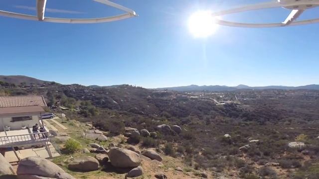 Mom flies the drone! смотреть онлайн