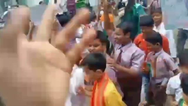 Independence Celebrations to School teri mitti main mil java Singing by Student #students #teacher смотреть онлайн