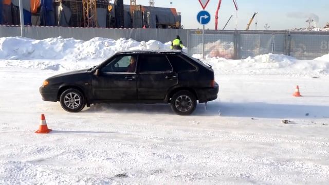 Урок 8.7. Экстренное торможение без АБС смотреть онлайн