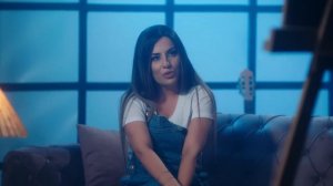 Aylin Demir - Yazıyorum Seni Kalem Elimde