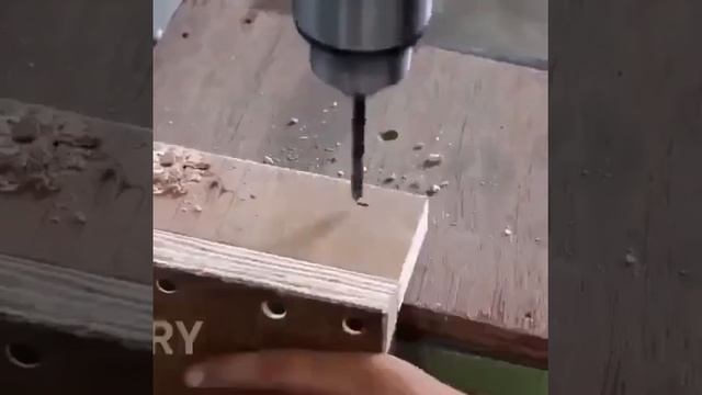 Как сделать шлифoвальный cтанoк из дpeли своими руками. смотреть онлайн