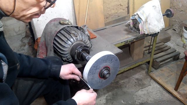 Выборка или спуск на клинке Нюансы работы # ЗОНОВСКИЕ НОЖИ #НОЖ ПОД ЗАКАЗ #АНАТОЛИЙ ЛЮТЫЙ # В ШУРШЕ смотреть онлайн