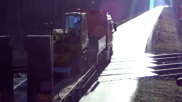 Peligrosos Idiotas Manejando Camiones Y Equipo Pesado