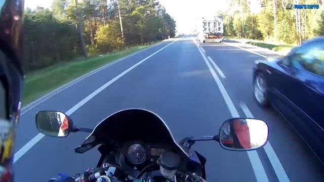 Suzuki GSX R 600 gonię do pracy - Fabiq Moto смотреть онлайн