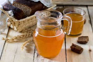 Простой рецепт очень вкусного кваса.