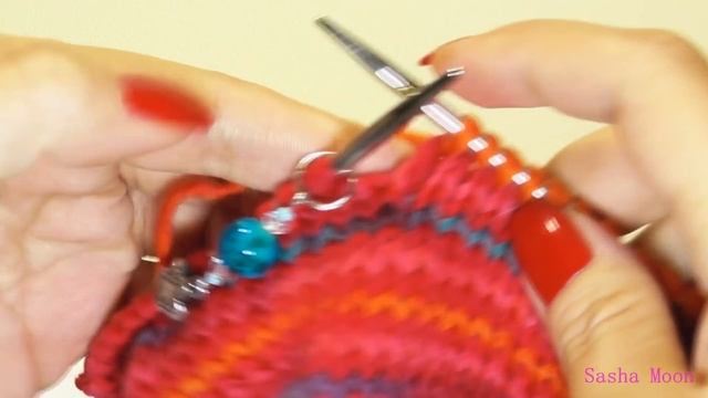 Детская шапочка с цветочным помпоном / МАСТЕР-КЛАСС - вязание спицами смотреть онлайн