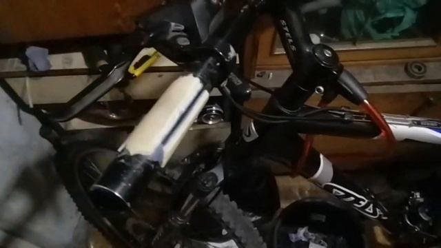 ЗАМЕНИЛ РУЧКИ (ГРИПСЫ) НА ВЕЛОСИПЕДЕ смотреть онлайн