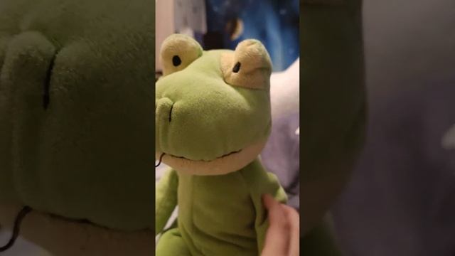 сначала ему не гениочно а потом в суп добавил много соли