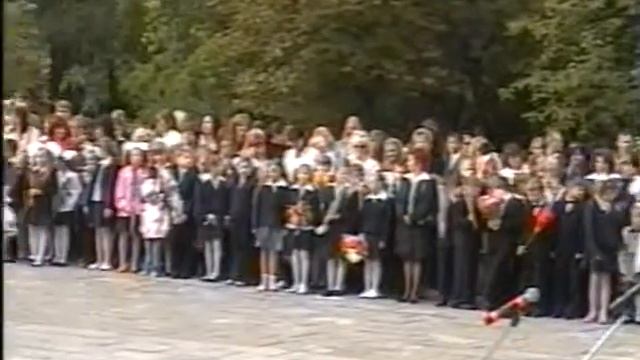 Брест. Муз. гимназия №4 Линейка 01.09.2007 смотреть онлайн