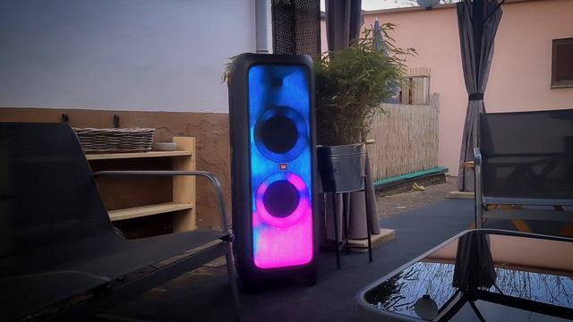 OUTDOOR TEST - JBL Partybox 1000 смотреть онлайн
