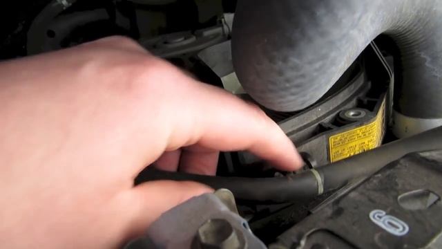 Coolant/Antifreeze Flush/Fill (Yaris) 1-3 смотреть онлайн