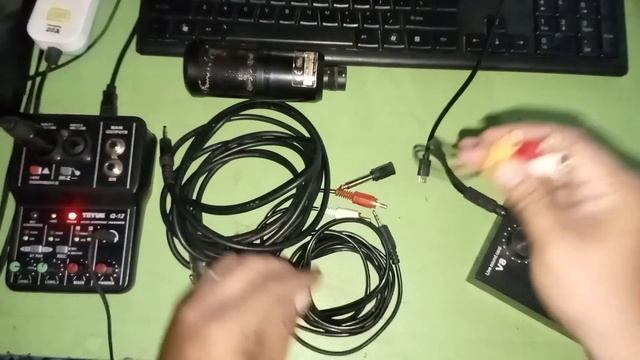 "How to connect a Soundcard to an Audio Interface" смотреть онлайн