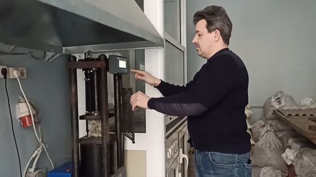 испытание кубиков из лёгкого бетона смотреть онлайн