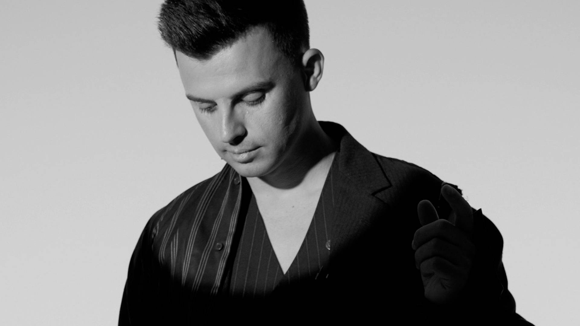 Кирилл Туриченко - Адажио / 2024