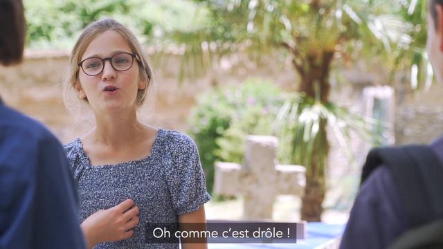 Les Enfants Parlent Français - Episode 1 _ Je Me Présente (French Conversation - Easy - Kids - ST)