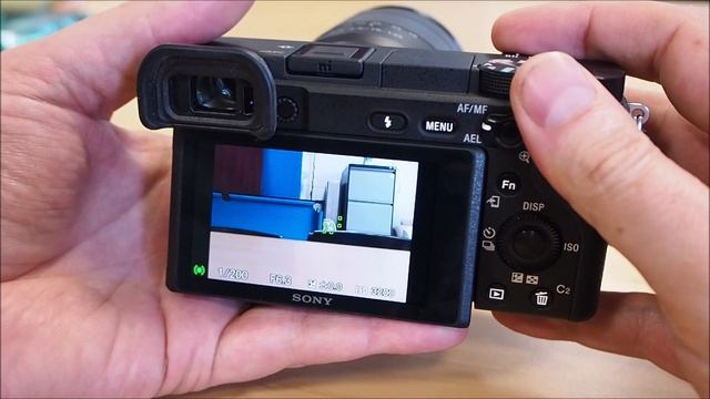 Sony Alpha A6400 - 11fps Continuous Shooting (Shutter Sound) смотреть онлайн
