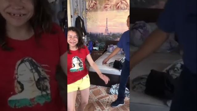 Иришка чики пики и Олег Монгол, танцы ? смотреть онлайн