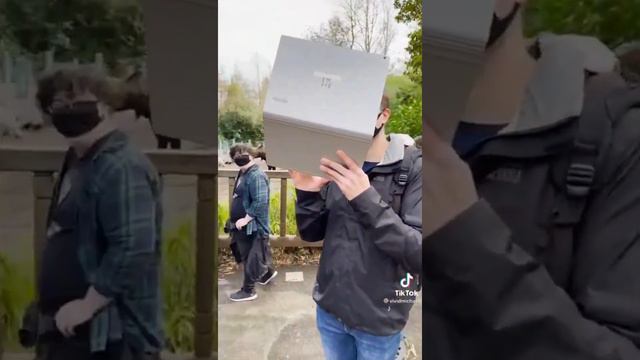 Teacher Takes Students On VIRTUAL ZOO FIELD TRIP смотреть онлайн