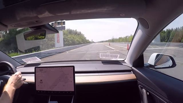 Toyota Supra A70 vs 2020 Tesla Model 3 LR with Acceleration Boost 1/4 mile смотреть онлайн