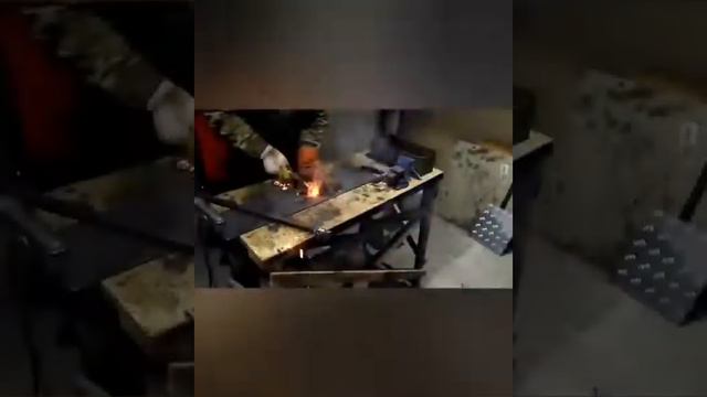 Forged rose. Part 2. Кованая роза. Часть 2. смотреть онлайн