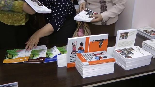 Видеозарисовка о конференции "Семья и школа" смотреть онлайн