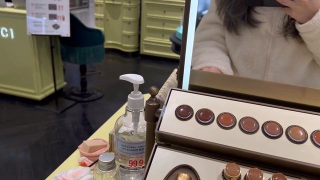 Я работаю на заводе в Корее, а после покупаю DIOR и GUCCI. Какая она работа в Корее? Korea Vlog.