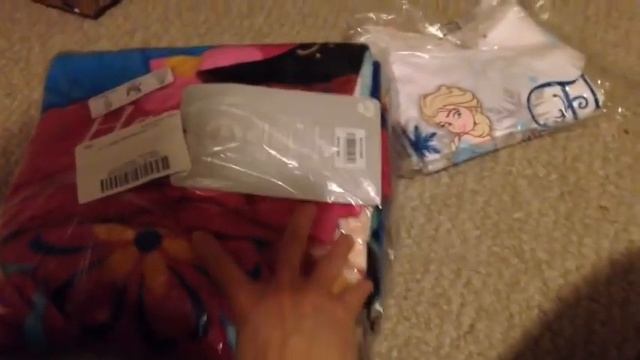 *Opening* Frozen Items from Disney Store смотреть онлайн